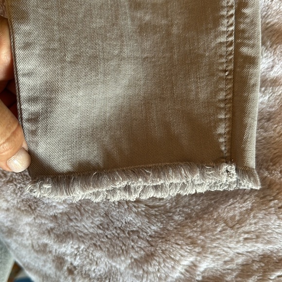 Loft. Crop denim. - Picture 5 of 6